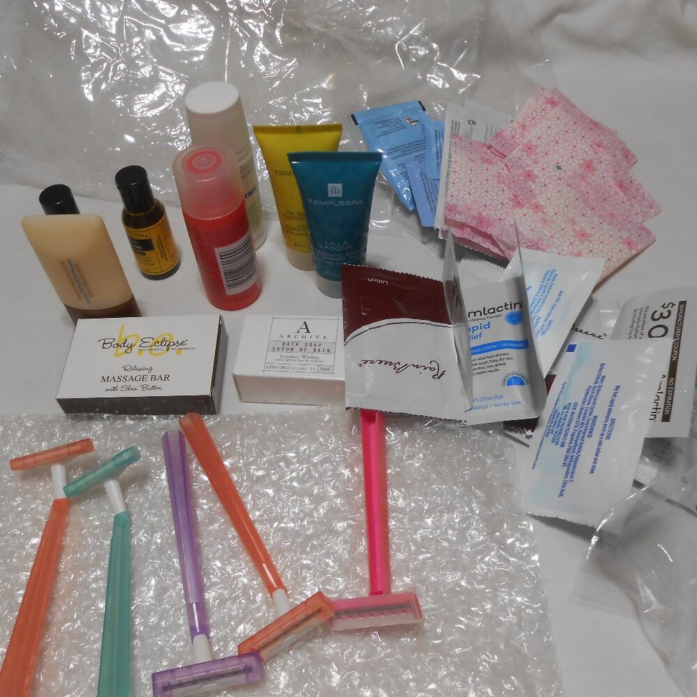 FAMILY LOT TRAVEL & FULL SIZE LOTION SHAMPOO DEODORANT RAZORS PANTY LINERS SOAP